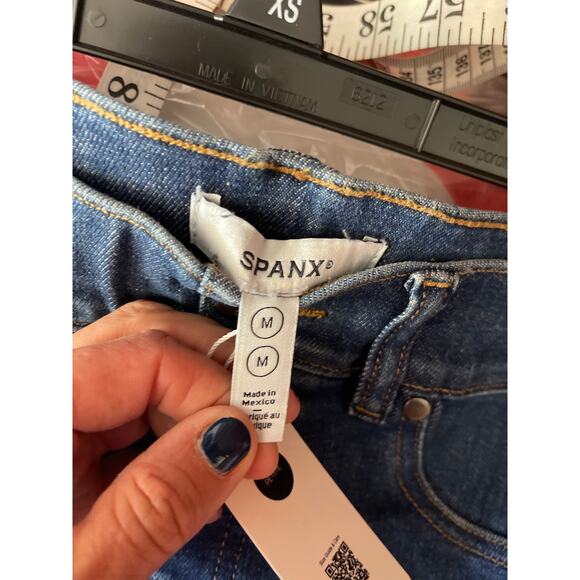 SPANX CROPPED WIDE LEG JEANS petite medium - Picture 7 of 8